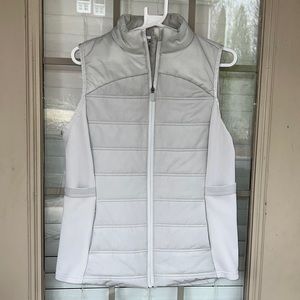 Avia womens vest, size medium (8-10).